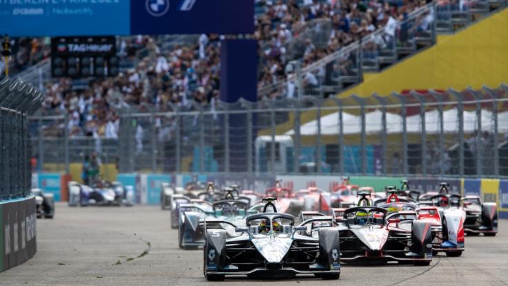 Formula E Indonesia 2021/2022: Setelah kualifikasi – Juara 1, grid dan hasil