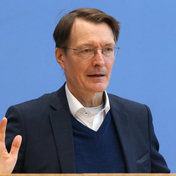 Ist unser Gesundheitsminister zu ängstlich für Lockerungen? 