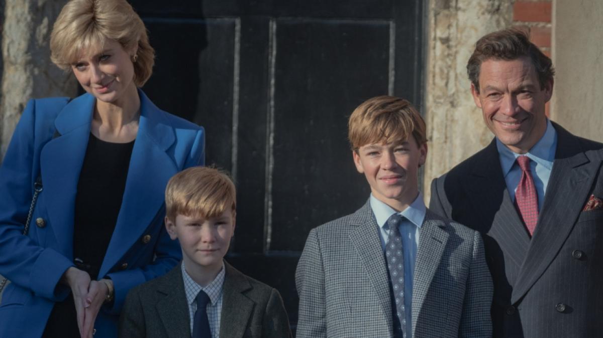 Elizabeth Debicki, Will Powell, Senan West, Dominic West als Prinzessin Diana, Prinz Harry, Prinz William und Prinz Charles. (Foto)