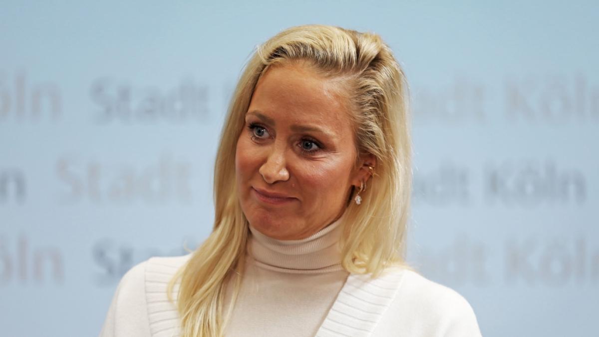 Janine Kunze lieferte im Sommerurlaub eine musikalische Performance ab und lie&szlig; ihre Instagram-Fans daran teilhaben. (Foto)