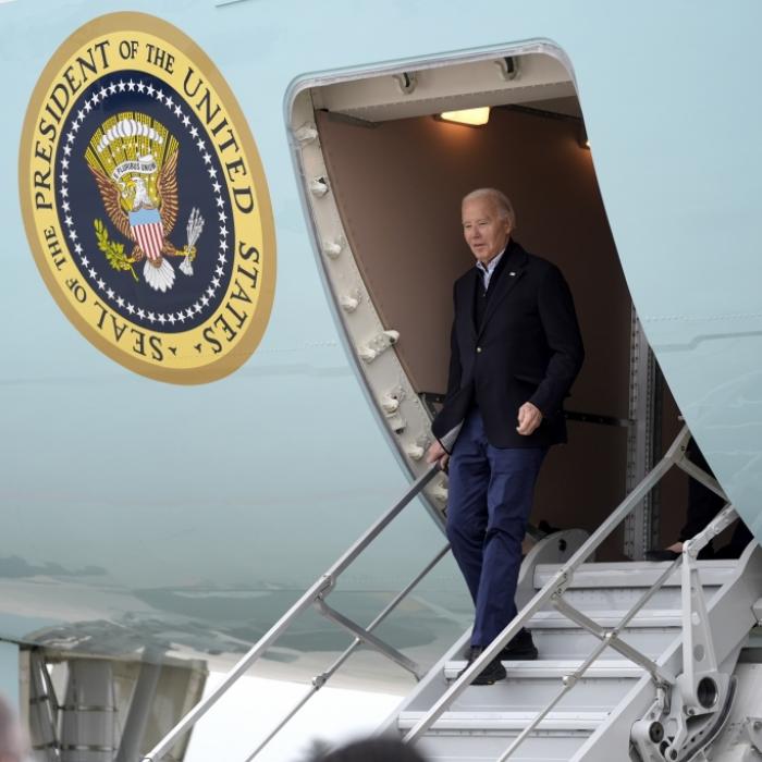 US-Präsident kaum wiederzuerkennen - jetzt brodelt die Gerüchteküche