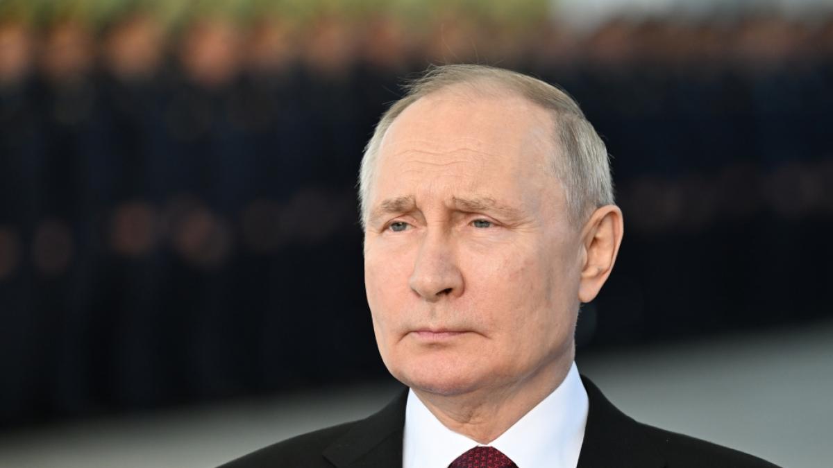 Ein Video, dass Putin mit Narbe am Hals zeigt, l&auml;sst die Ger&uuml;chtek&uuml;che aktuell erneut hochkochen. (Foto)