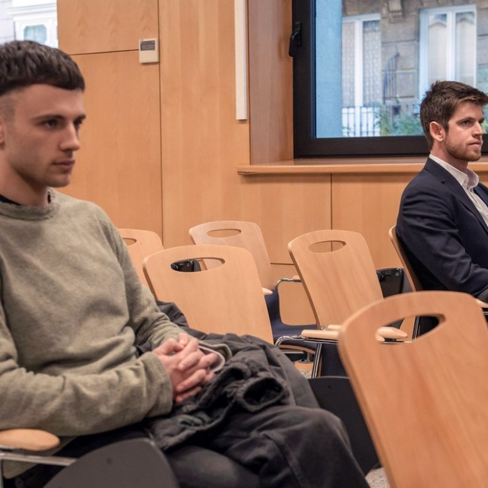 Wiederholung von Episode 3, Staffel 1 online und im TV