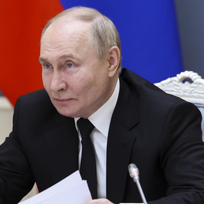 Angeblich mehrere Tote: Kreml-Generäle bombardieren Putins Elitetruppe
