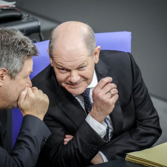 Millionen für Krieg, Spar-Schock und Co.! Was hat die Ampel 2024 vor?