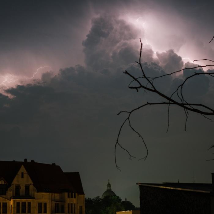 Achtung, Unwetter! HIER drohen schwere Gewitter