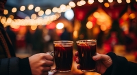 Für die meisten Leute ist Glühwein ein fester Bestandteil eines Besuchs auf dem Weihnachtsmarkt.