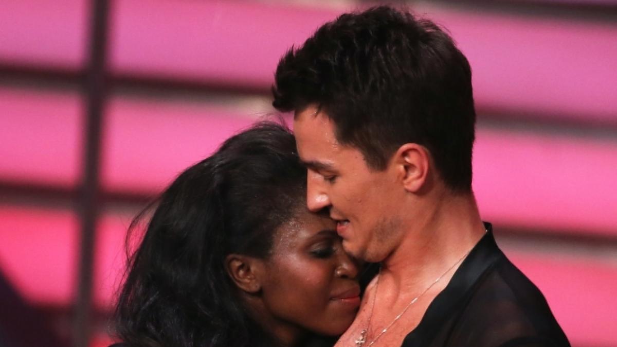 Motsi Mabuse und ihr Ehemann Evgenij Voznyuk sind ein Herz und eine Seele - und nun zum zweiten Mal frisch verheiratet! (Foto)