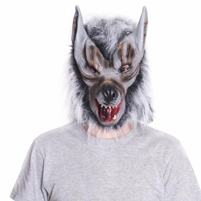 Wolfsmasken-Mann missbraucht Kind - Prozessbeginn bringt Schreckliches zutage
