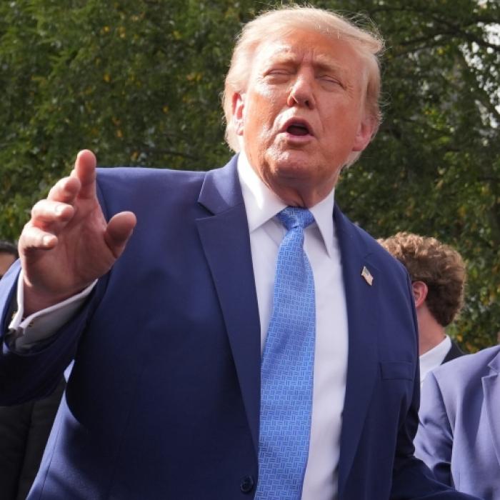 Bloßgestellt vor aller Augen - Trump blamiert sich mit Rechtschreibfehler