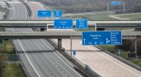 Eine unbekannte Person droht mit Sprengung von Autobahnbrücken aus der A14.