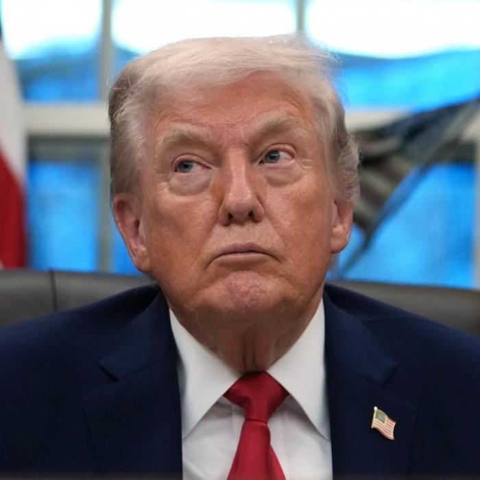 Brisante Enthüllungen in Epstein-Akten - US-Präsident massiv in Bedrängnis