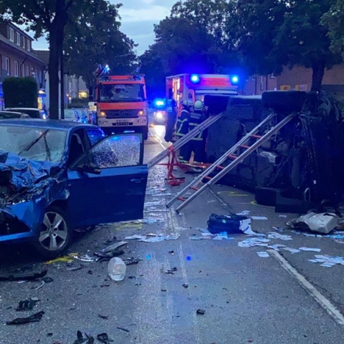 Zugedröhnter Autofahrer (29) rast Pizzabote zu Tode