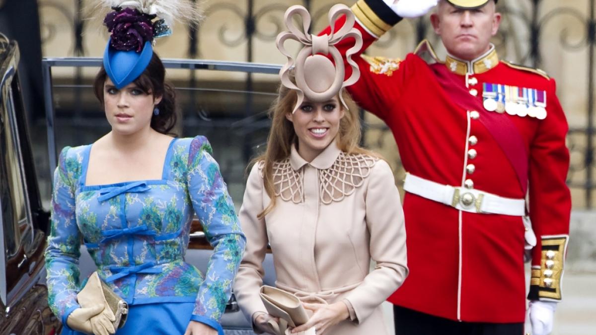 Mit ihrem eigenwilligen Kopfputz, den Prinzessin Beatrice bei der Hochzeit von Prinz William und Prinzessin Kate trug, ging die Prinzessin von York eher unfreiwillig in die Royals-Geschichte ein. (Foto)