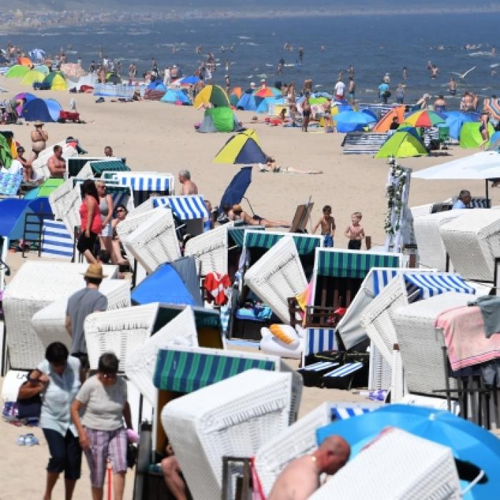 Überfüllte Strände! HIER droht die Strandschließung