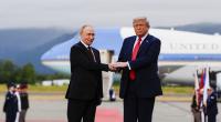 Laut einer Körpersprache-Expertin imitierte Donald Trump (r.) die nonverbale Kommunikation von Wladimir Putin (l.) - ein Anzeichen für 