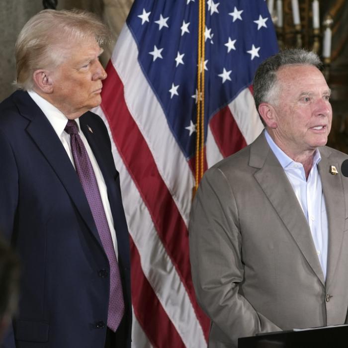Trump-Vertrauter hofiert Kreml-Chef - und schockt mit kruden Aussagen