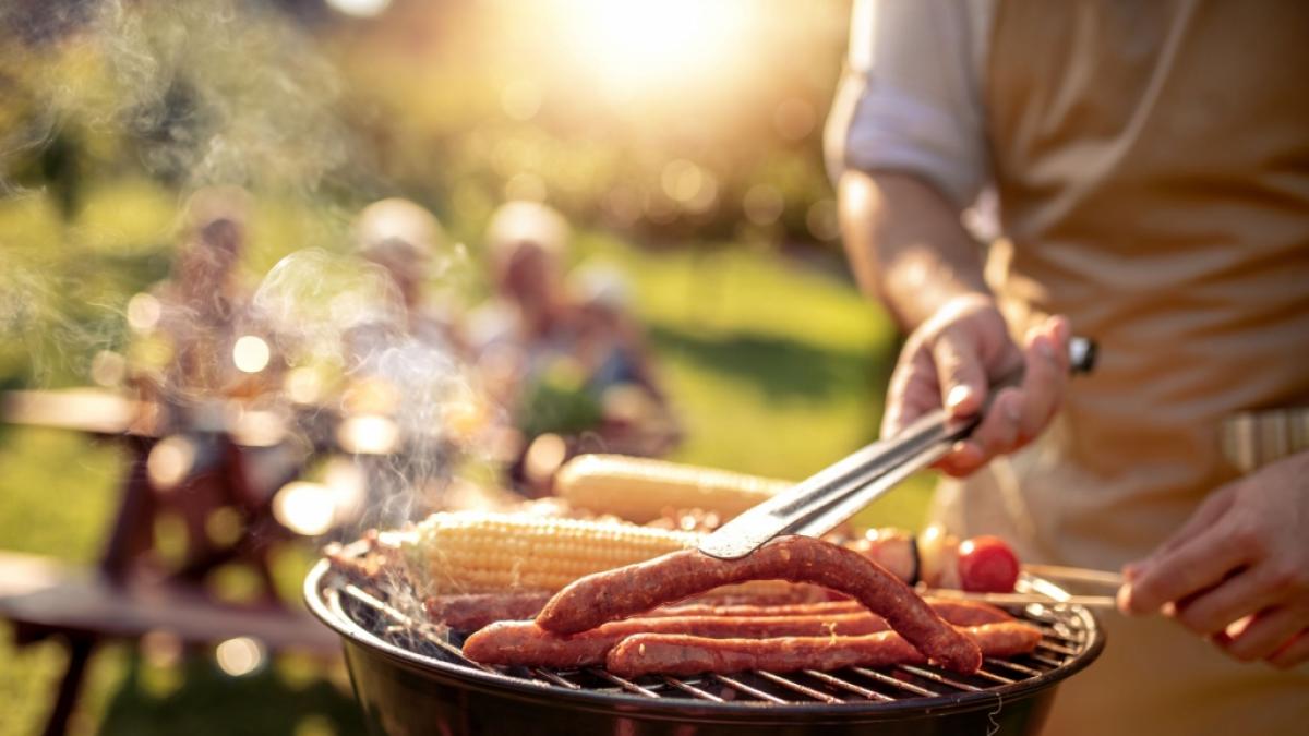 Beim Grillen im Park, am See oder Wald k&ouml;nnen Strafen drohen. (Foto)