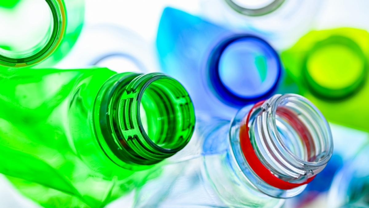 Die EU plant ab 2025 ein Verbot von BPA in Lebensmittelkontaktmaterialien. Betroffen davon sind dann auch Mehrwegflaschen. (Foto)