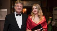 Der AfD-Bundesvorsitzende Jörg Meuthen (l) mit seiner heutigen Frau Natalia Meuten (geb. Zvekic) beim Landespresseball 2017.