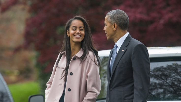 Malia Obama (li.) weiß, wie man feiert.