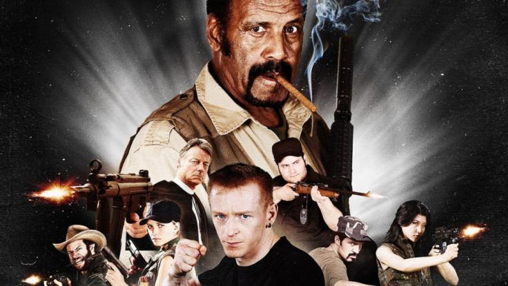Fred Williamson (oben) gibt den Anführer einer Truppe Söldner, die es in Tschernobyl krachen lässt.