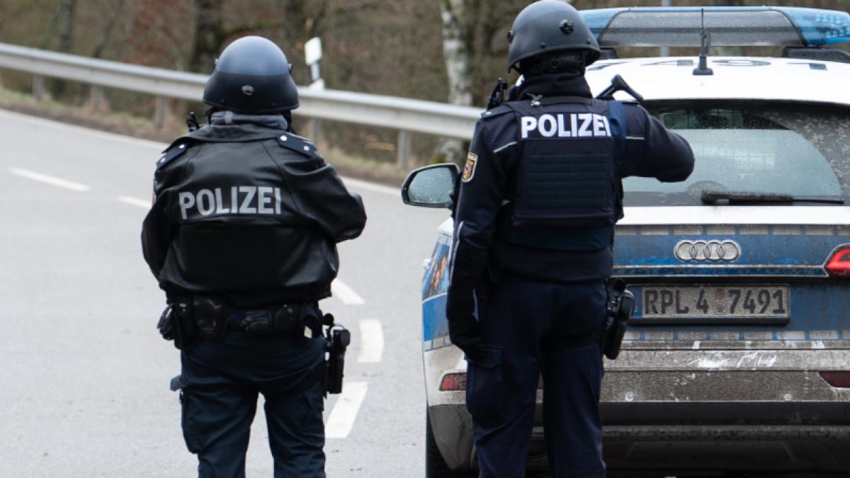 Nach dem Polizisten-Mord von Kusel sitzen zwei Tatverd&auml;chtige in U-Haft. (Foto)