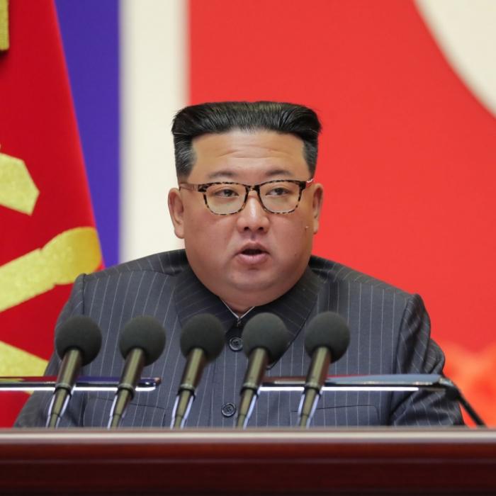 Keine Waffen an Putin! Doch was plant der Nordkorea-Diktator mit einem neuen U-Boot?