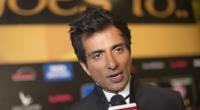 Bollywood-Schauspieler Sonu Sood hilft einem indischen Wunderkind.