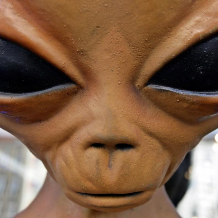 Eindeutiger Alien-Beweis! Video zeigt Ufo-Flug auf dem Mond