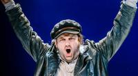 Adam Bousdoukos ist Schauspieler, Theatermensch und Familienvater.
