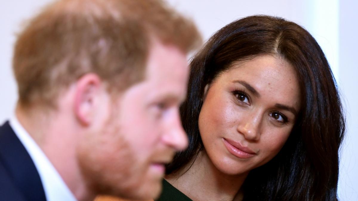 Prinz Harry und Meghan Markle, sonst nie um ein &ouml;ffentlichkeitswirksames Statement verlegen, gl&auml;nzten ausgerechnet zum Thronjubil&auml;um von Queen Elizabeth II. mit verd&auml;chtigem Schweigen. (Foto)