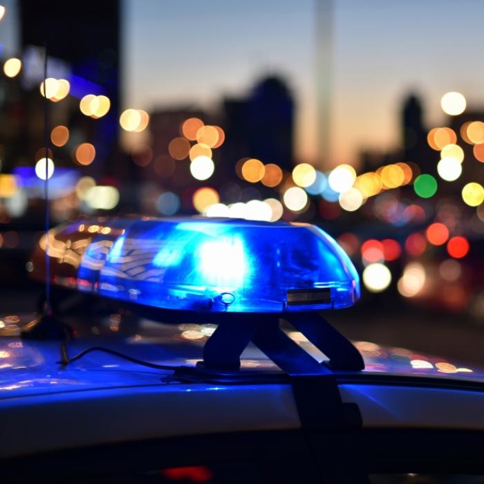 Gegenprotest stört Veranstaltung, Mann (55) niedergetreten