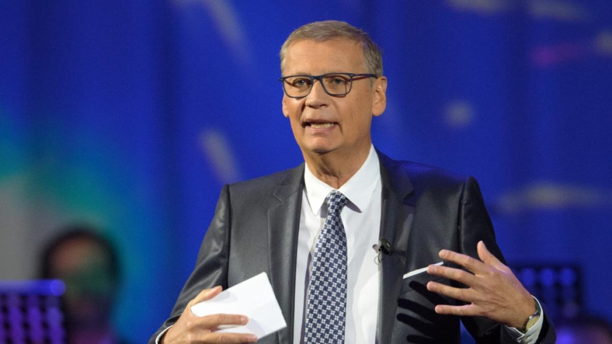 Alle 16 Millionenfragen von "Wer wird Million&auml;r" mit G&uuml;nther Jauch. (Foto)