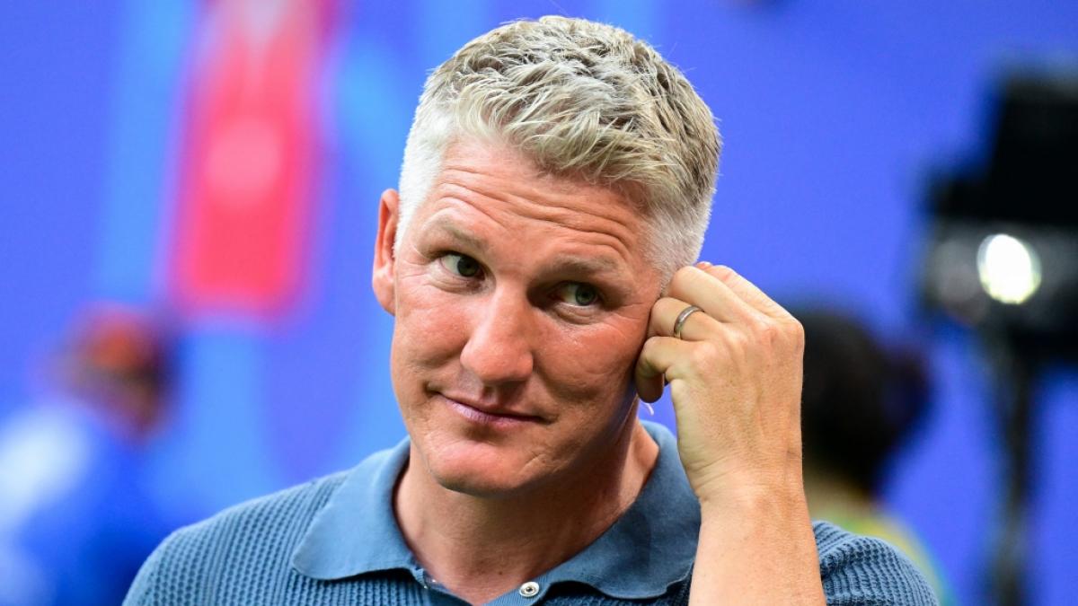 Golf statt Fu&szlig;ball! Bastian Schweinsteiger spaltet mit seinem neuen Urlaubs-Post die Fans. (Foto)
