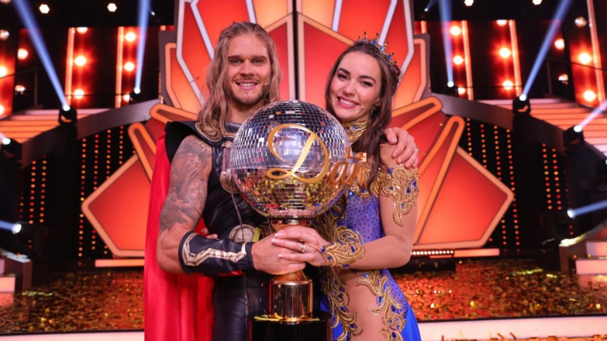 Nach dem Finale ist vor der Profi-Challenge: Am 4. Juni 2021 werden sich die Tanzprofis von "Let's Dance", darunter die aktuelle Gewinnerin Renata Lusin, bei "Let's Dance - Die gro&szlig;e Profi-Challenge" miteinander messen. (Foto)