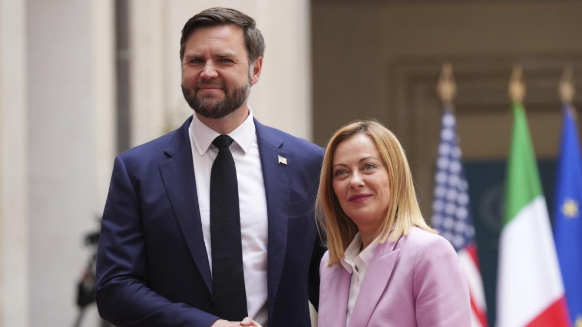 US-Vizepr&auml;sidentin J.D. Vance traf am Karfreitag Italiens Premierministerin Giorgia Meloni und sorgte mit einem "Trottel"-Witz f&uuml;r Schlagzeilen. (Foto)