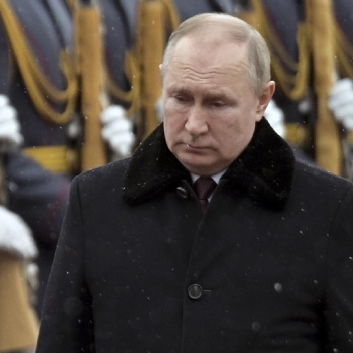 Ukraine-Soldat jagt Putin-Spezialeinheit mit Raketenwerfer in die Luft