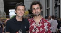 Die Blogger Carl Jakob Haupt (l) und David Kurt Roth bei der Berliner Fashion Week im Jahr 2017.