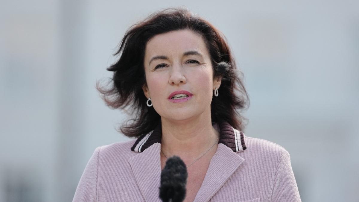Dorothee B&auml;r (CSU), Bundesministerin f&uuml;r Forschung, Technologie und Raumfahrt, auf einer Pressekonferenz (Archivbild). (Foto)