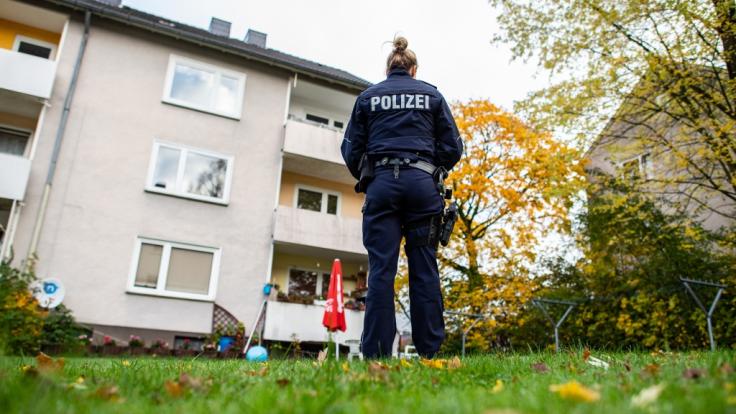 In Detmold soll eine 15-Jährige ihren Bruder erstochen haben.