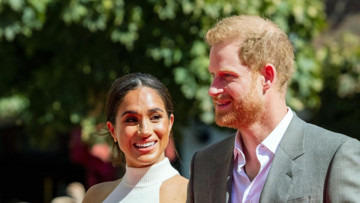 Meghan Markle und Prinz Harry stehen mal wieder in der Kritik. (Foto)