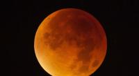Eine totale Mondfinsternis sorgt für einen Blutmond im Juli 2018.