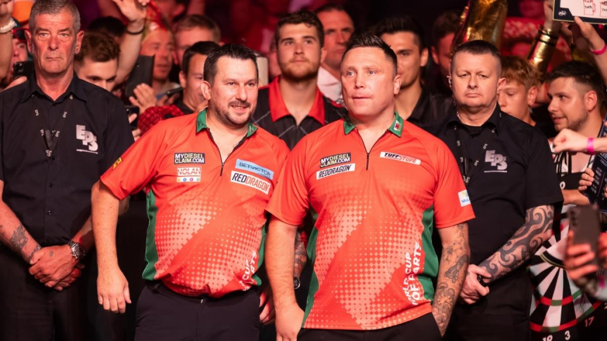 Jonny Clayton und Gerwyn Price haben als Team Wales beim World Cup of Darts, der Darts-Team-WM 2023, den Finalsieg abger&auml;umt. (Foto)