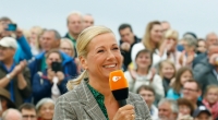 Andrea Kiewel lädt zum Rockkonzert im 