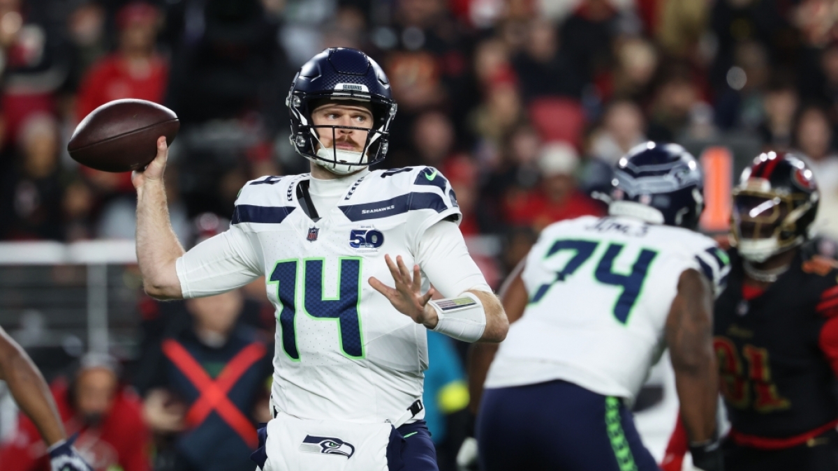 Sam Darnold von den Seattle Seahawks wirft einen Pass, am 03.01.2026. (Symbolbild) (Foto)
