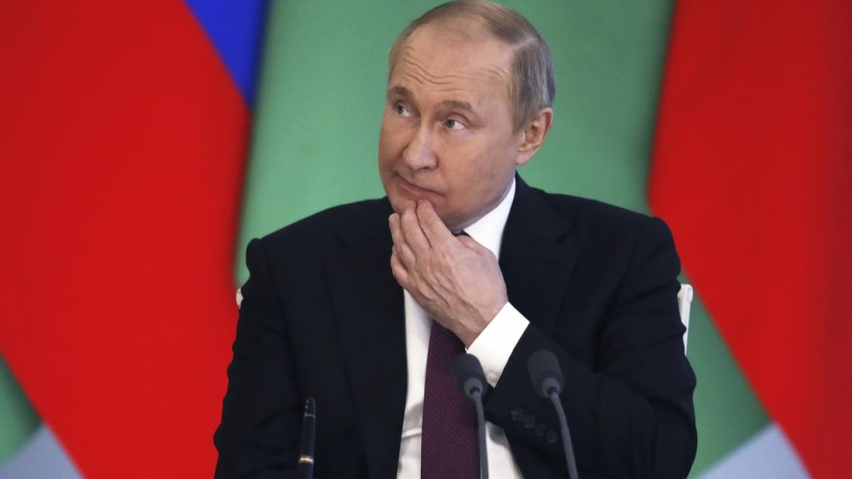 Keine rosigen Aussichten f&uuml;r Wladimir Putin: Der R&uuml;ckhalt des Kreml-Chefs soll rapide br&ouml;ckeln. (Foto)