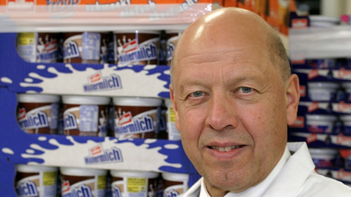 Theo M&uuml;ller und seine Molkerei M&uuml;ller Milch m&uuml;ssen sich seit Jahrzehnten mit Nazi-Verd&auml;chtigungen herumschlagen. (Foto)