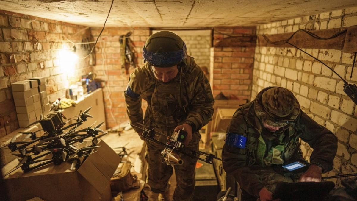 Ukrainische Soldaten m&uuml;ssen sich in der Region Charkiw gegen einer russische Offensive wehren. (Foto)
