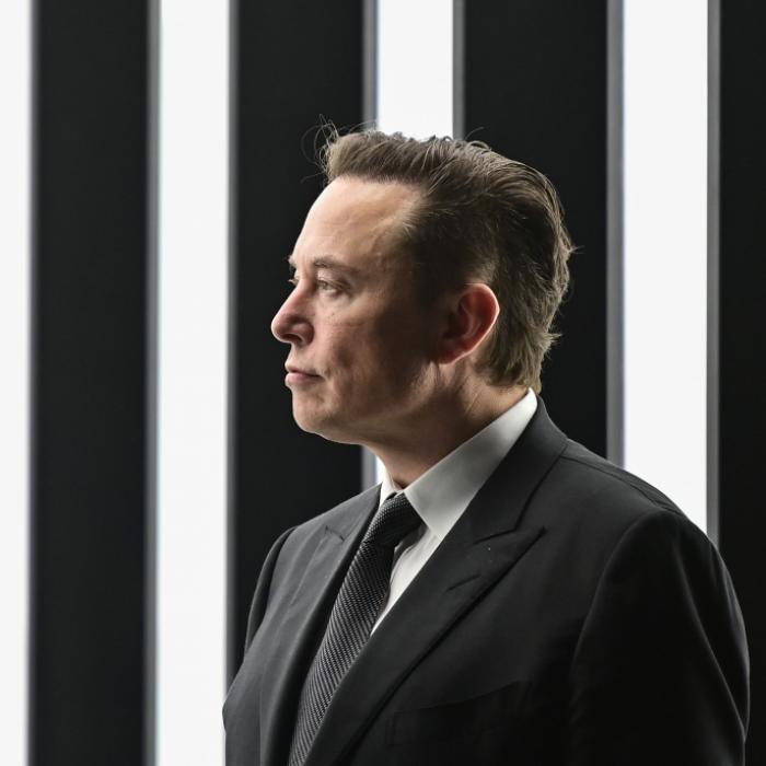 Richter stimmen Klagen zu - Tech-Milliardär könnten Millionenstrafen drohen